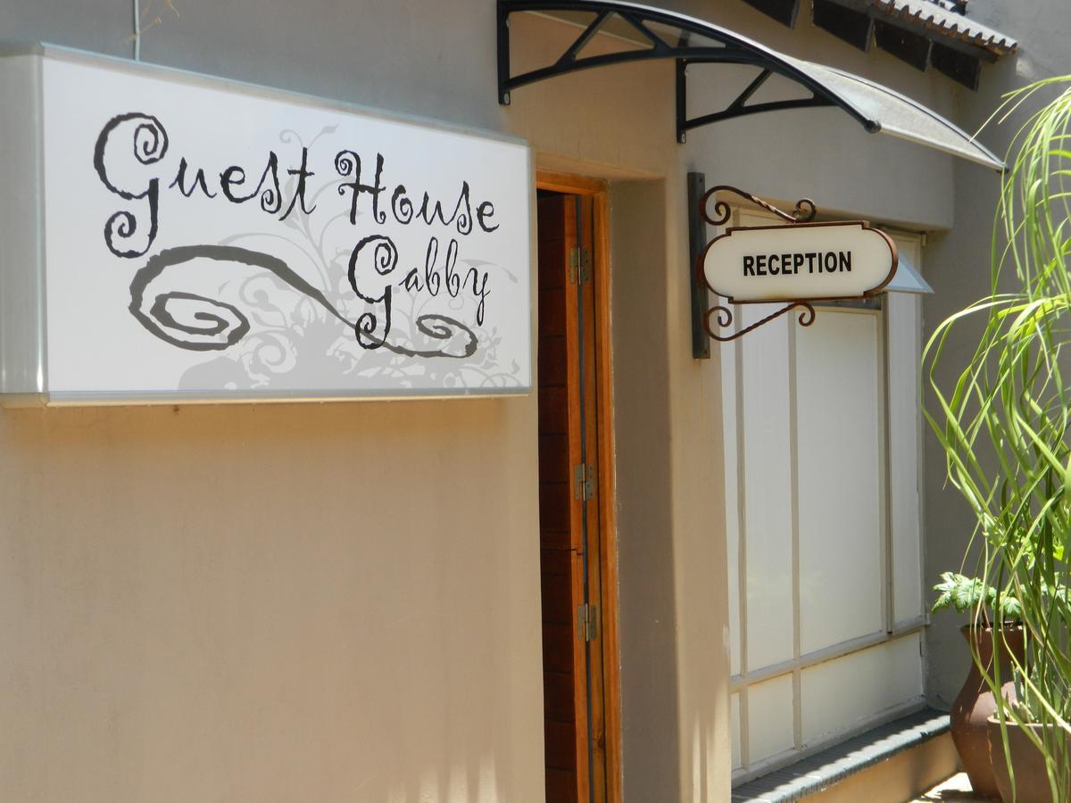 Guest House Gabby Клерксдорп Экстерьер фото